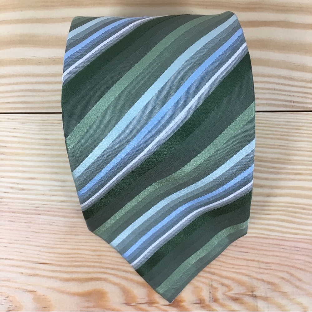 Van Huesen 100% Silk Tie